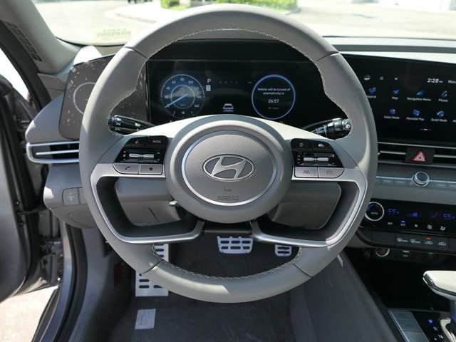 New 2025 Hyundai Elantra SEL w/ Cargo Package FWD image 17