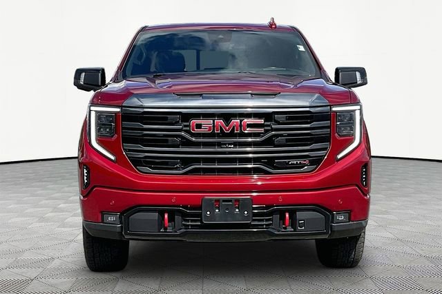 Used 2024 GMC Sierra 1500 AT4 w/ Technology Package AWD/4WD image 2