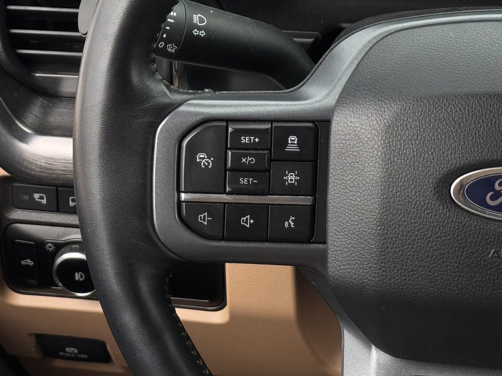Used 2024 Ford F450 Lariat w/ Lariat Ultimate Package AWD/4WD image 16