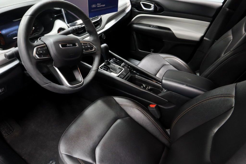 Used 2024 Jeep Compass Limited image 23