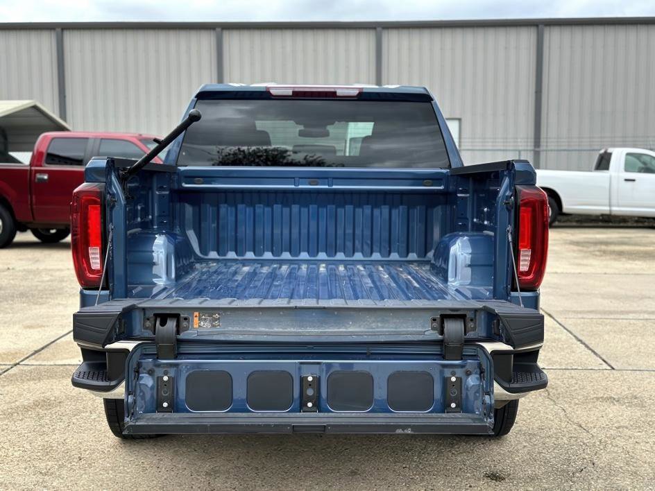 Used 2024 GMC Sierra 1500 SLT image 5