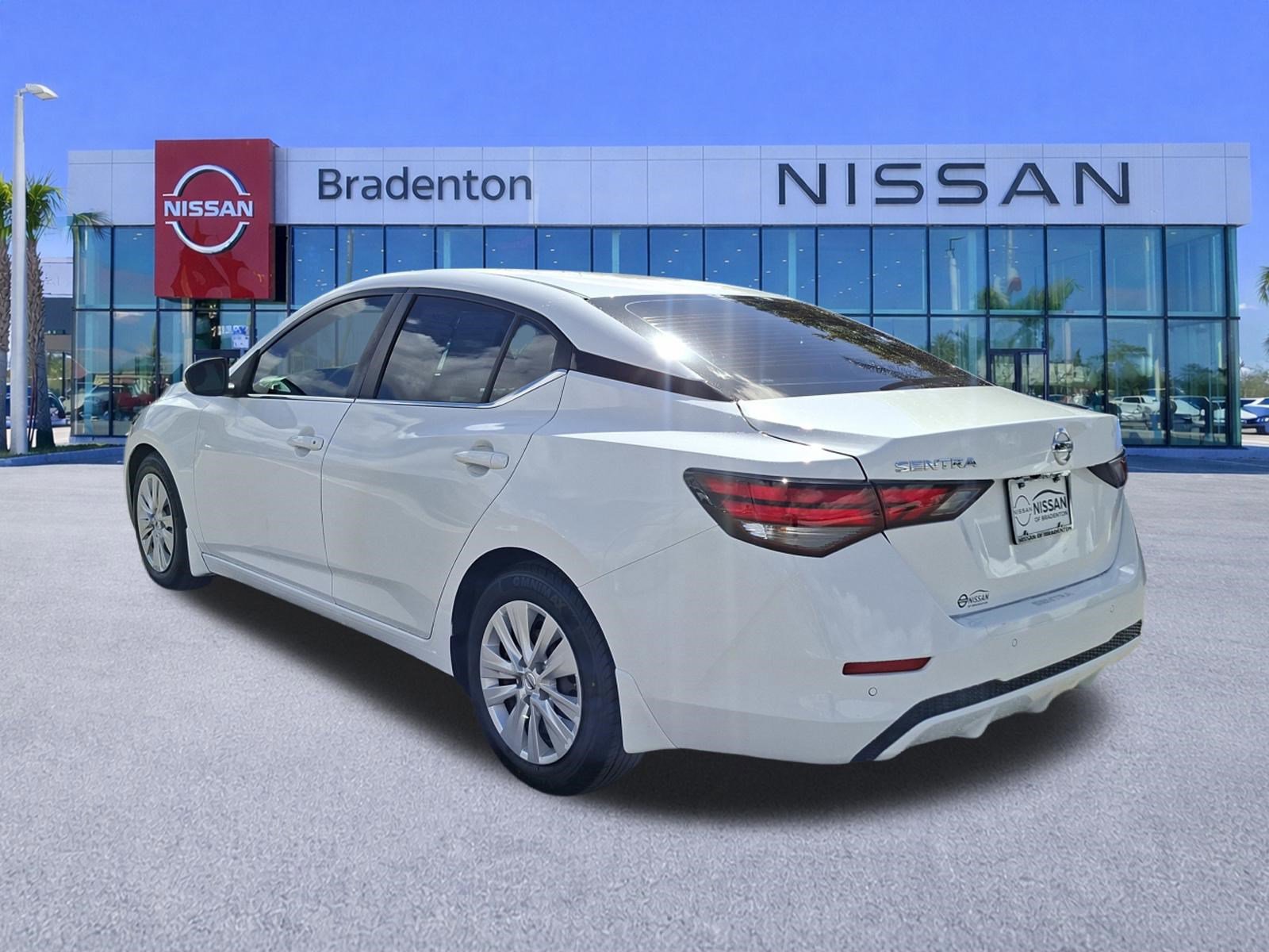 Certified 2022 Nissan Sentra S image 7
