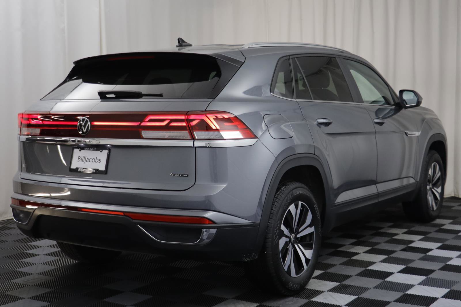 Used 2024 Volkswagen Atlas Cross Sport SE image 15