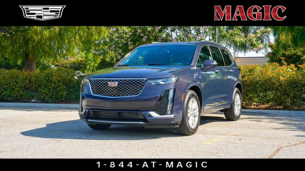 New 2025 Cadillac XT6 Luxury