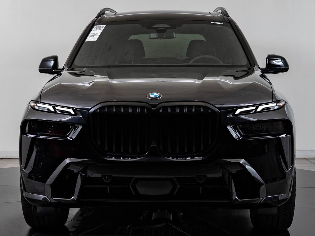 New 2027 BMW X7 xDrive40i w/ M Sport Package AWD/4WD image 2
