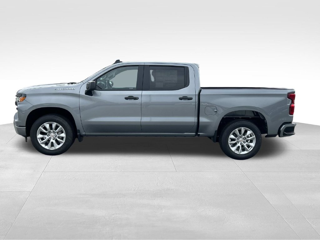 New 2026 Chevrolet Silverado 1500 Custom RWD image 7