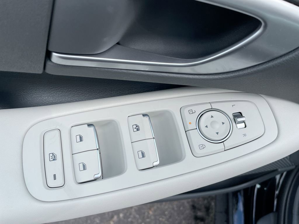 Used 2026 Hyundai Sonata SE image 40