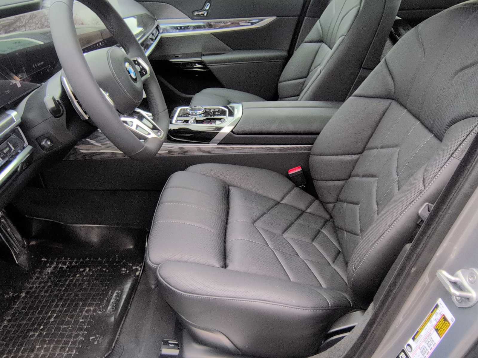 New 2026 BMW 760i xDrive w/ Executive Package AWD/4WD image 17