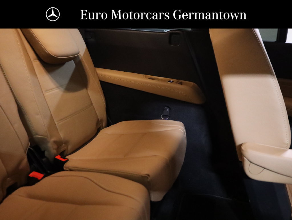 Used 2025 Mercedes-Benz GLS 450 4MATIC image 58