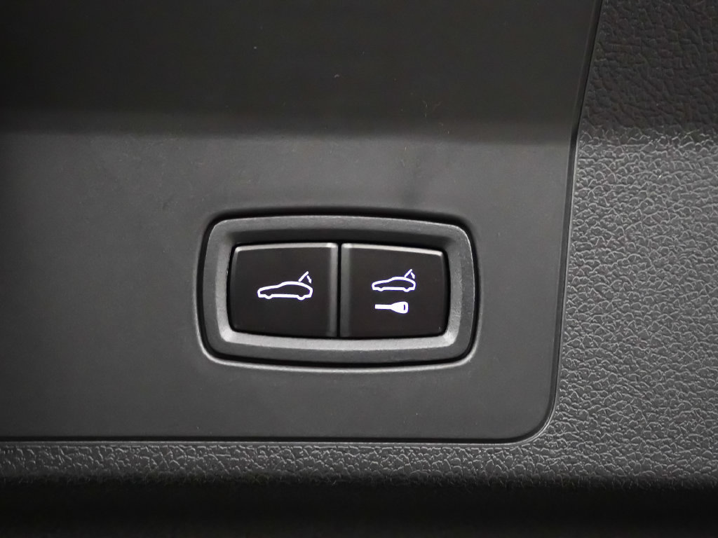 Certified 2026 Porsche Panamera 4 AWD/4WD image 24