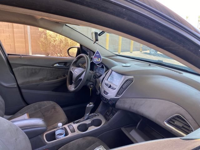 Used 2017 Chevrolet Cruze LS FWD image 5
