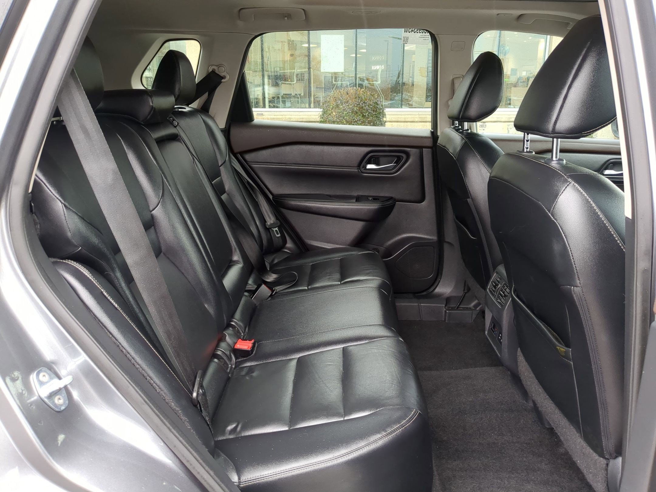 Used 2022 Nissan Rogue SL image 31