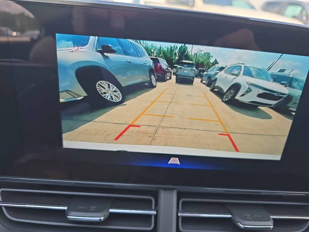 New 2026 Chevrolet Trax LT w/ Driver Confidence Package FWD image 24