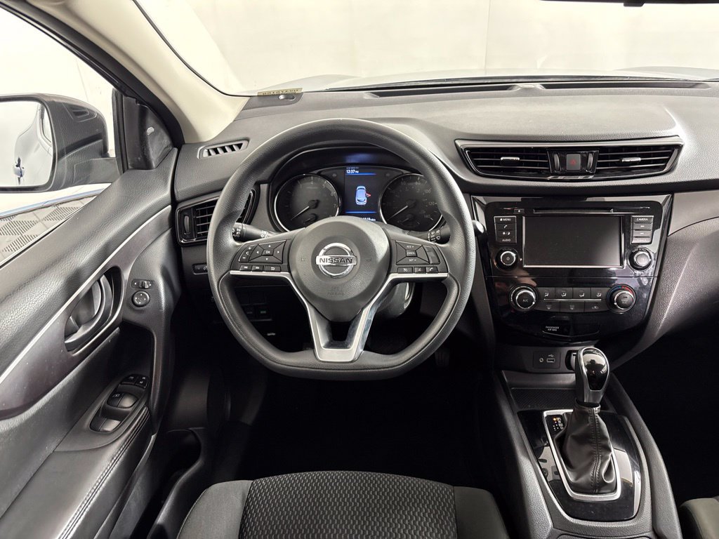 Used 2022 Nissan Rogue Sport S AWD/4WD image 2