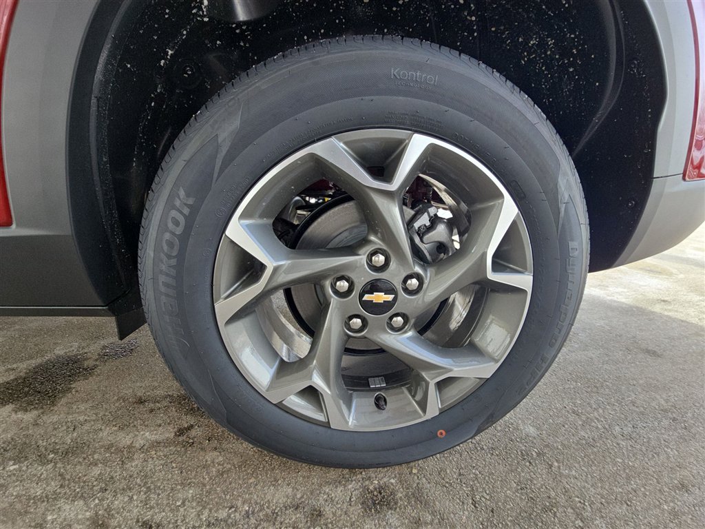 New 2025 Chevrolet Trax LT w/ LT Convenience Package image 31