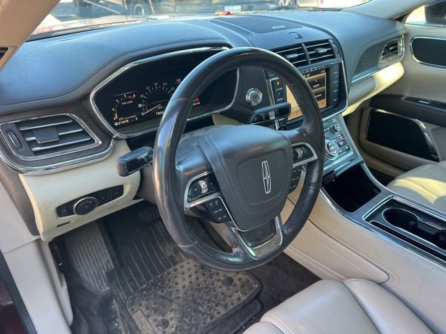 Used 2018 Lincoln Continental Select w/ Continental Climate Package AWD/4WD image 14