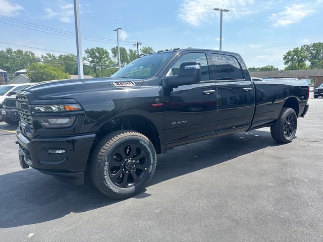 New 2026 RAM 3500 Big Horn AWD/4WD image 4