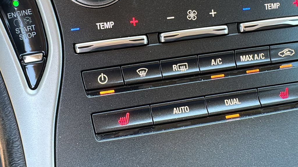 Used 2019 Lincoln Nautilus Select FWD image 16