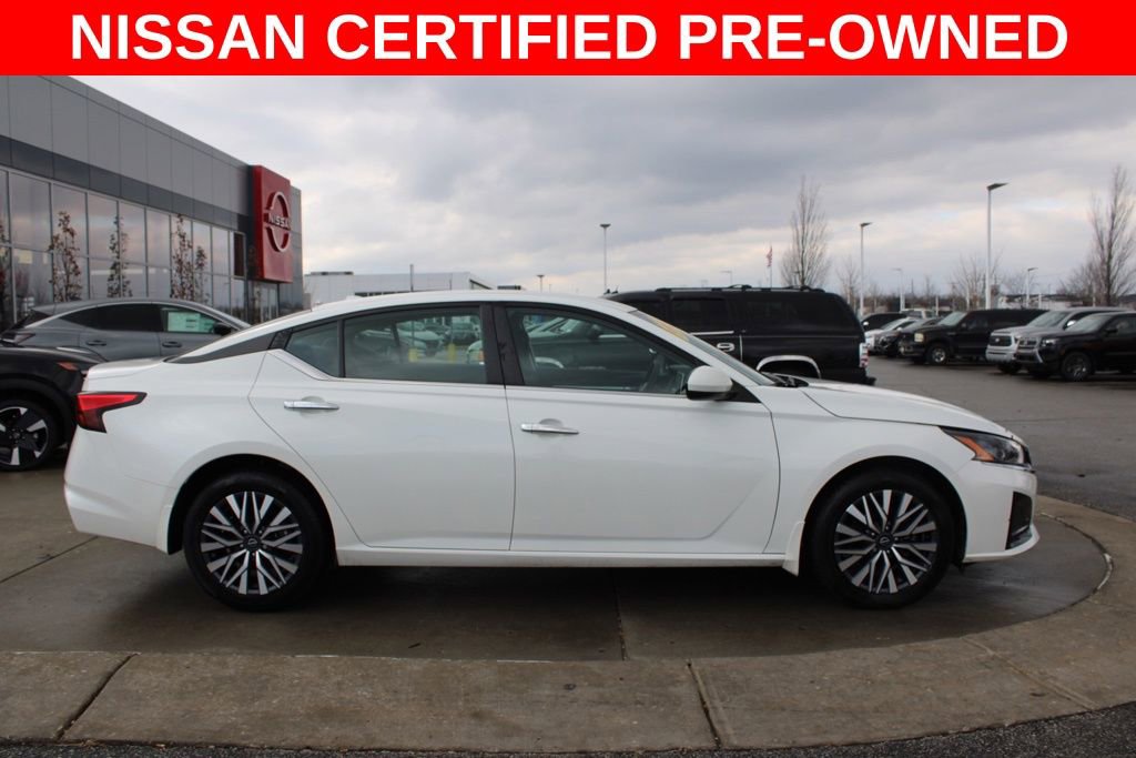 Certified 2023 Nissan Altima 2.5 SV image 6