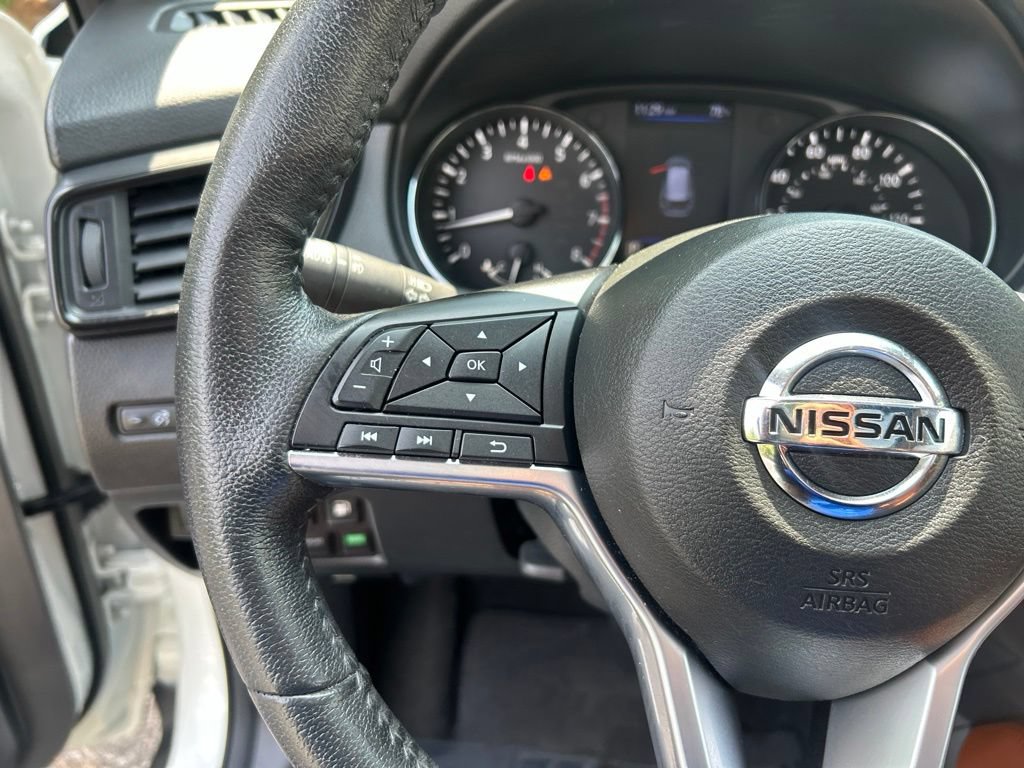 Used 2019 Nissan Rogue SL w/ Premium Package FWD image 24
