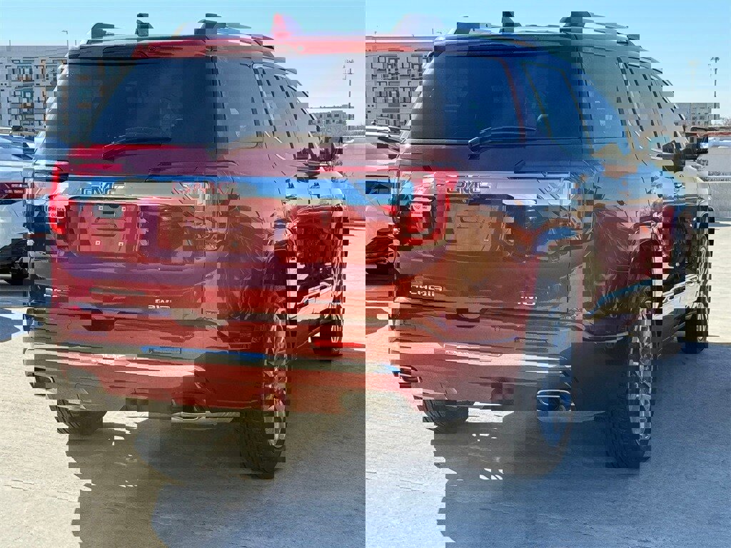 Used 2023 GMC Acadia Denali w/ Denali Ultimate Package image 9