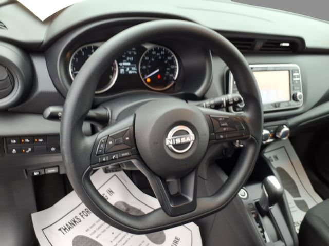 Certified 2025 Nissan Kicks Play S image 21