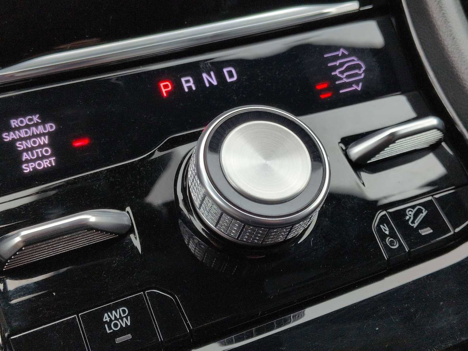 Used 2024 Jeep Grand Cherokee Summit w/ Adv Protech Group IV image 35