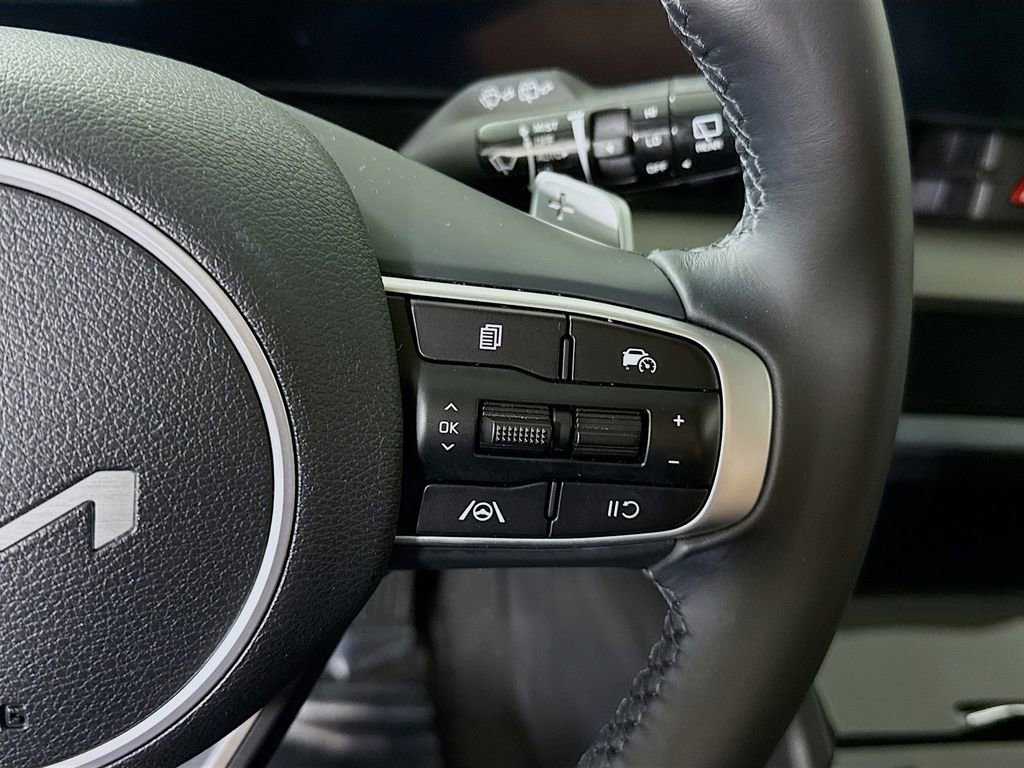 Used 2024 Kia Sportage EX w/ EX Premium Package image 23