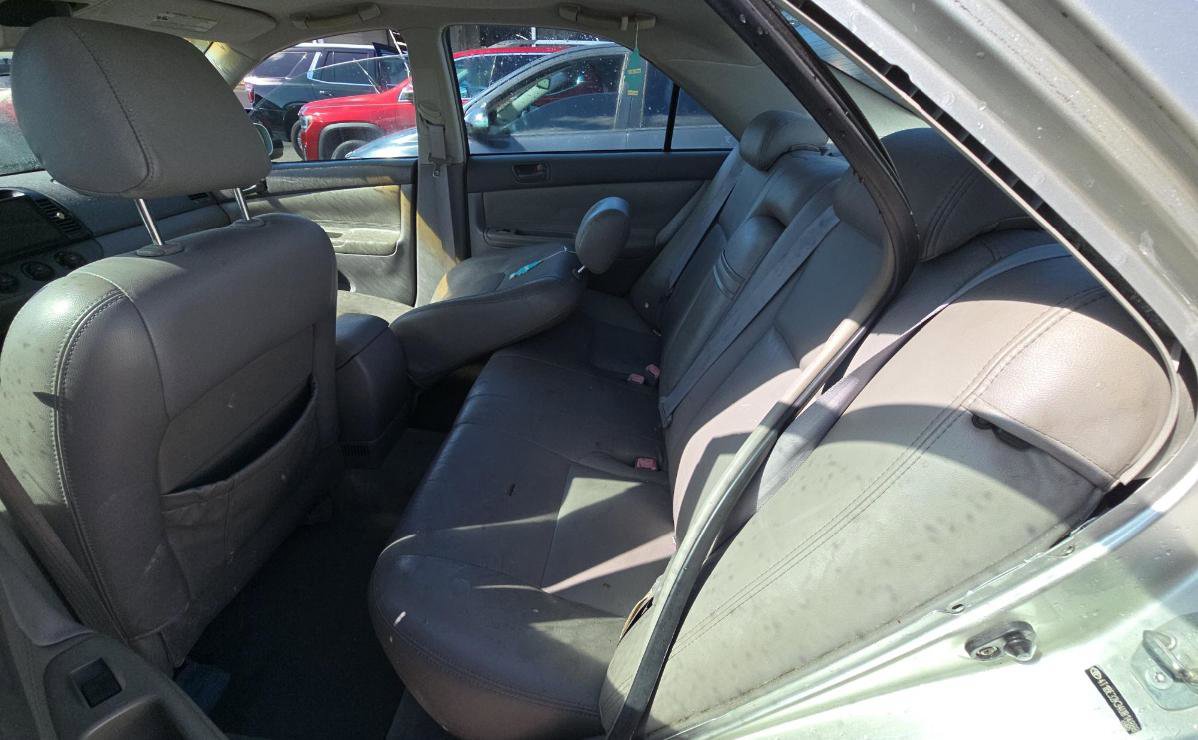 Used 2004 Toyota Camry SE image 12