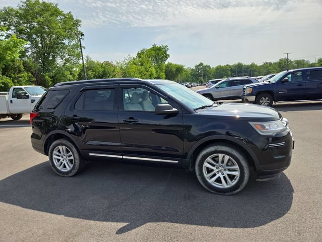 Used 2019 Ford Explorer XLT AWD/4WD image 5
