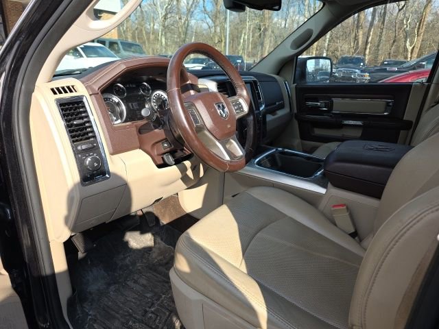 Used 2016 RAM 1500 Laramie w/ Convenience Group image 14