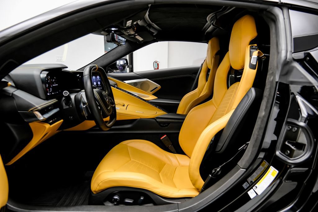 Used 2021 Chevrolet Corvette Stingray Premium Cpe w/ Engine Appearance Package RWD image 7