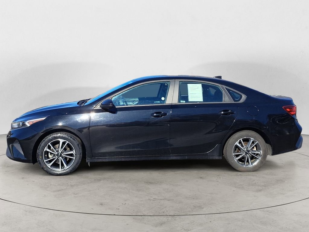Used 2024 Kia Forte LXS image 6