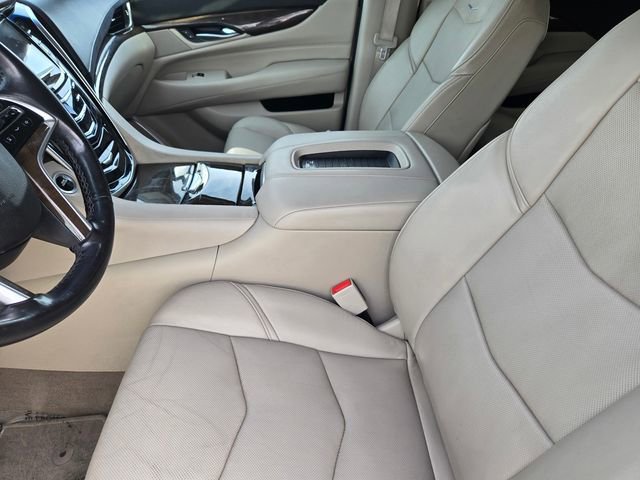 Used 2019 Cadillac Escalade ESV Luxury image 13