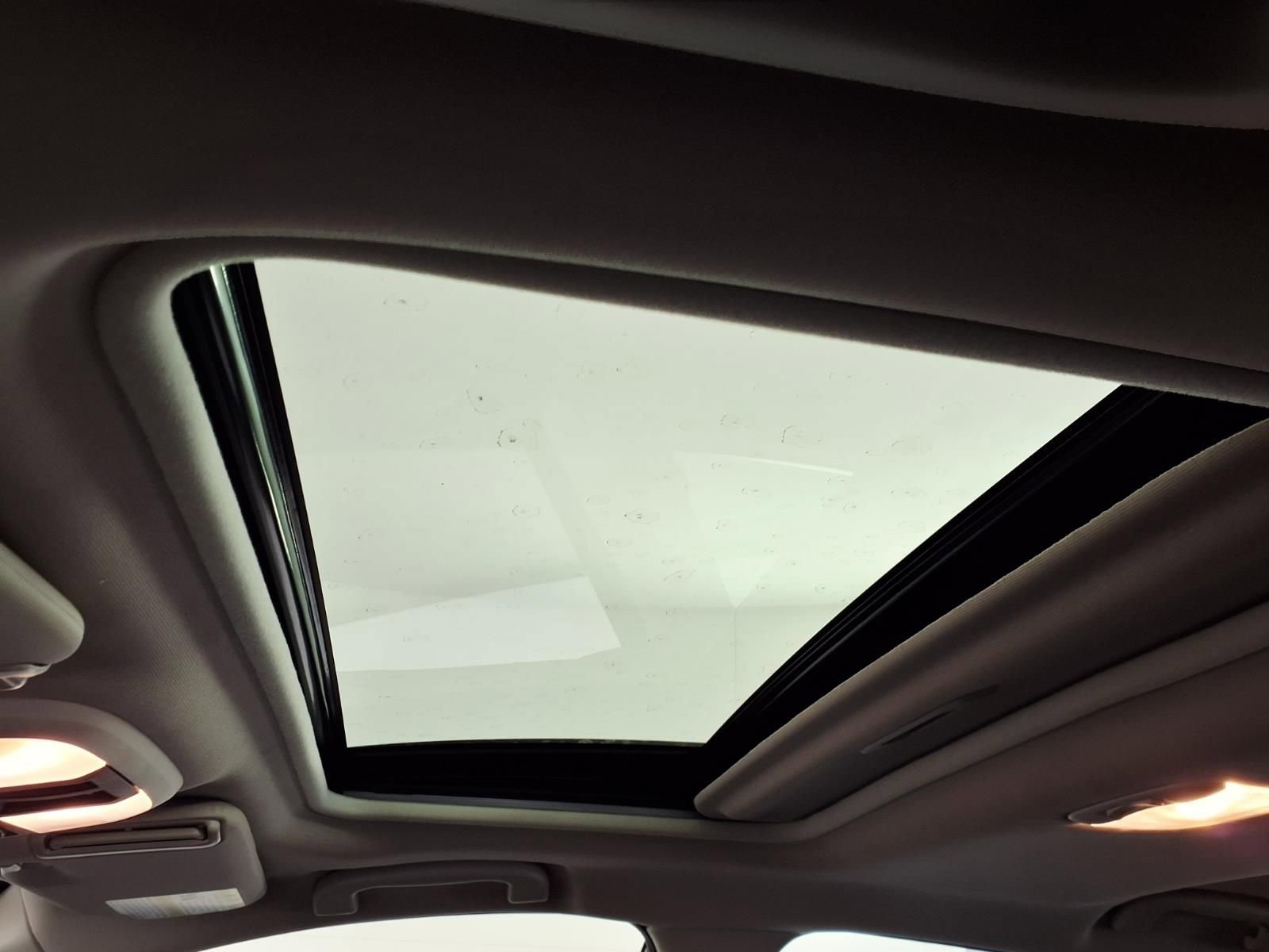 Used 2025 Subaru Crosstrek 2.0i Premium image 16