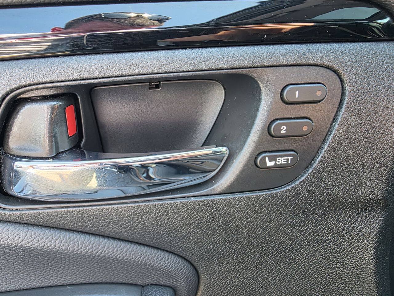 Used 2021 Honda Pilot Touring image 13