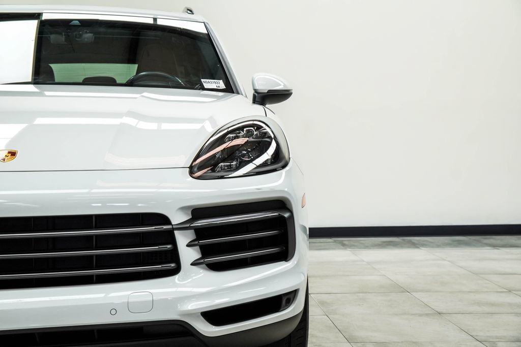 Used 2022 Porsche Cayenne S Platinum AWD/4WD image 4