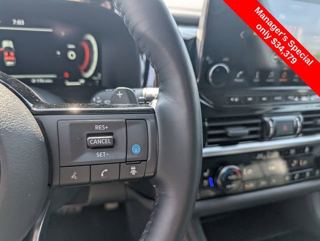 Used 2023 Nissan Pathfinder Platinum w/ Lighting Package (N93) AWD/4WD image 19