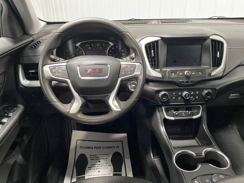 Used 2023 GMC Terrain SLE w/ Driver Convenience Package image 5