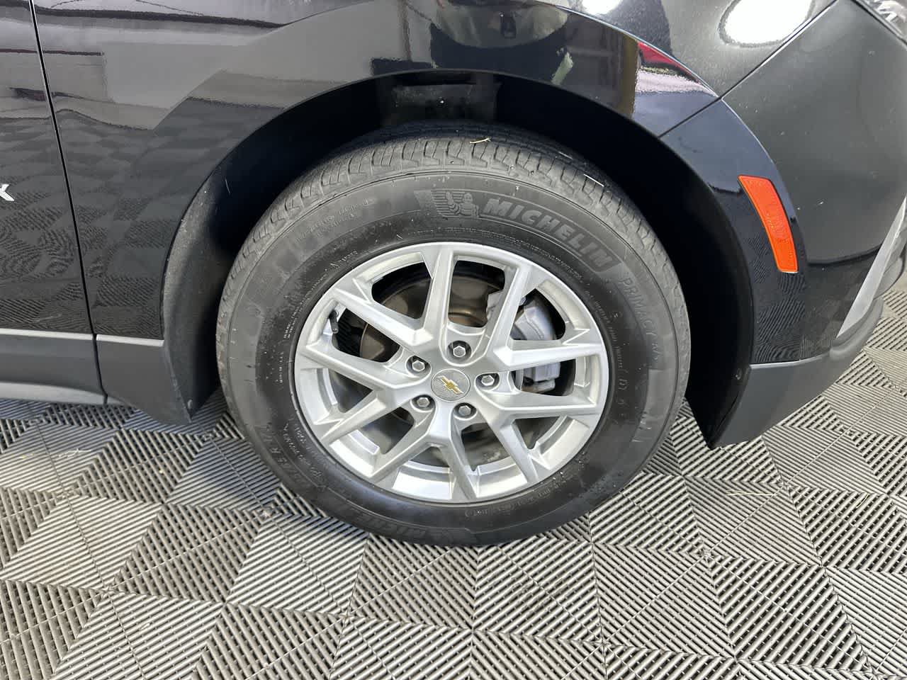 Used 2024 Chevrolet Equinox LT FWD image 10