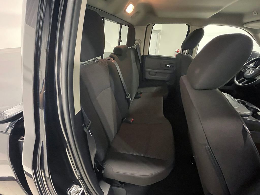 Used 2020 RAM 1500 Classic Warlock AWD/4WD image 26