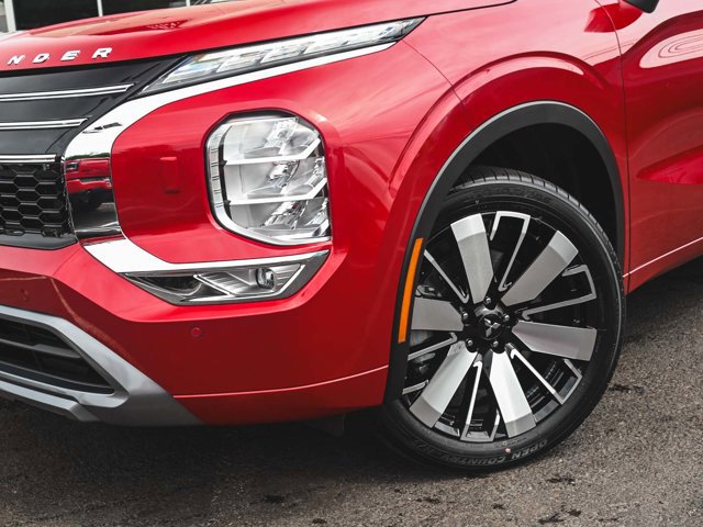 New 2025 Mitsubishi Outlander SEL image 37
