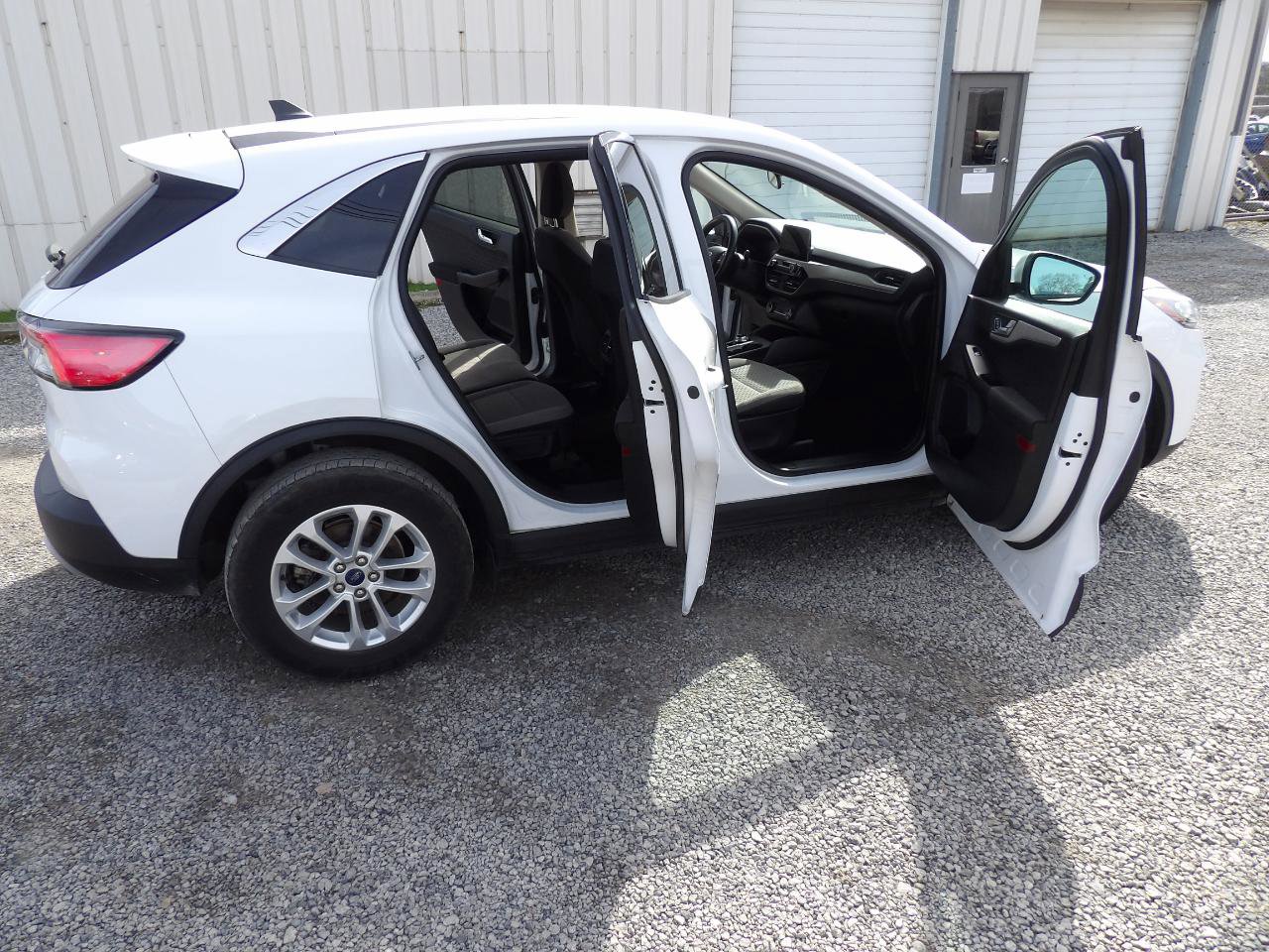 Used 2020 Ford Escape SE image 7