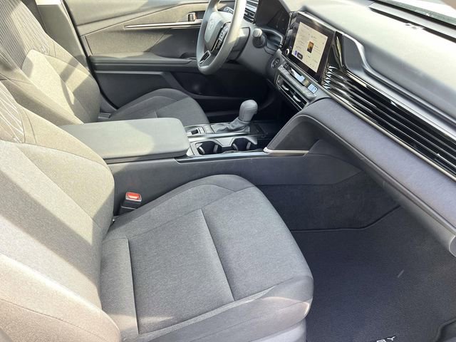 Used 2026 Toyota Camry LE FWD image 26