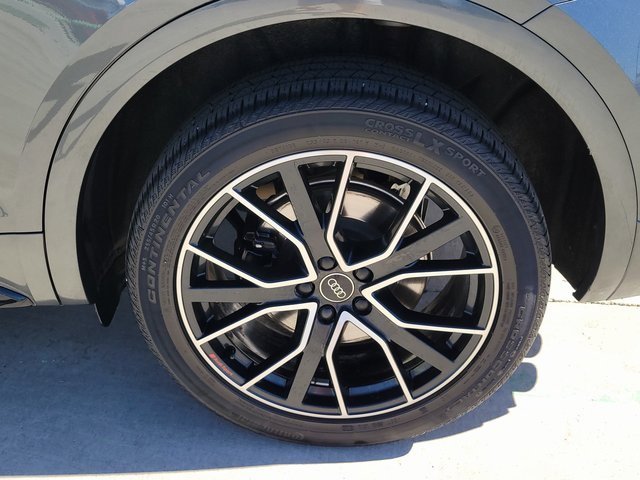 Used 2024 Audi SQ5 Premium Plus w/ Premium Plus Package image 17