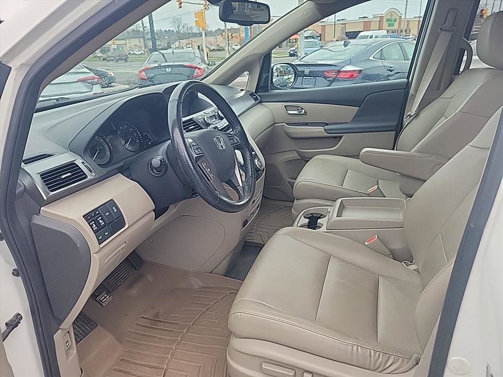 Used 2015 Honda Odyssey Touring Elite image 15