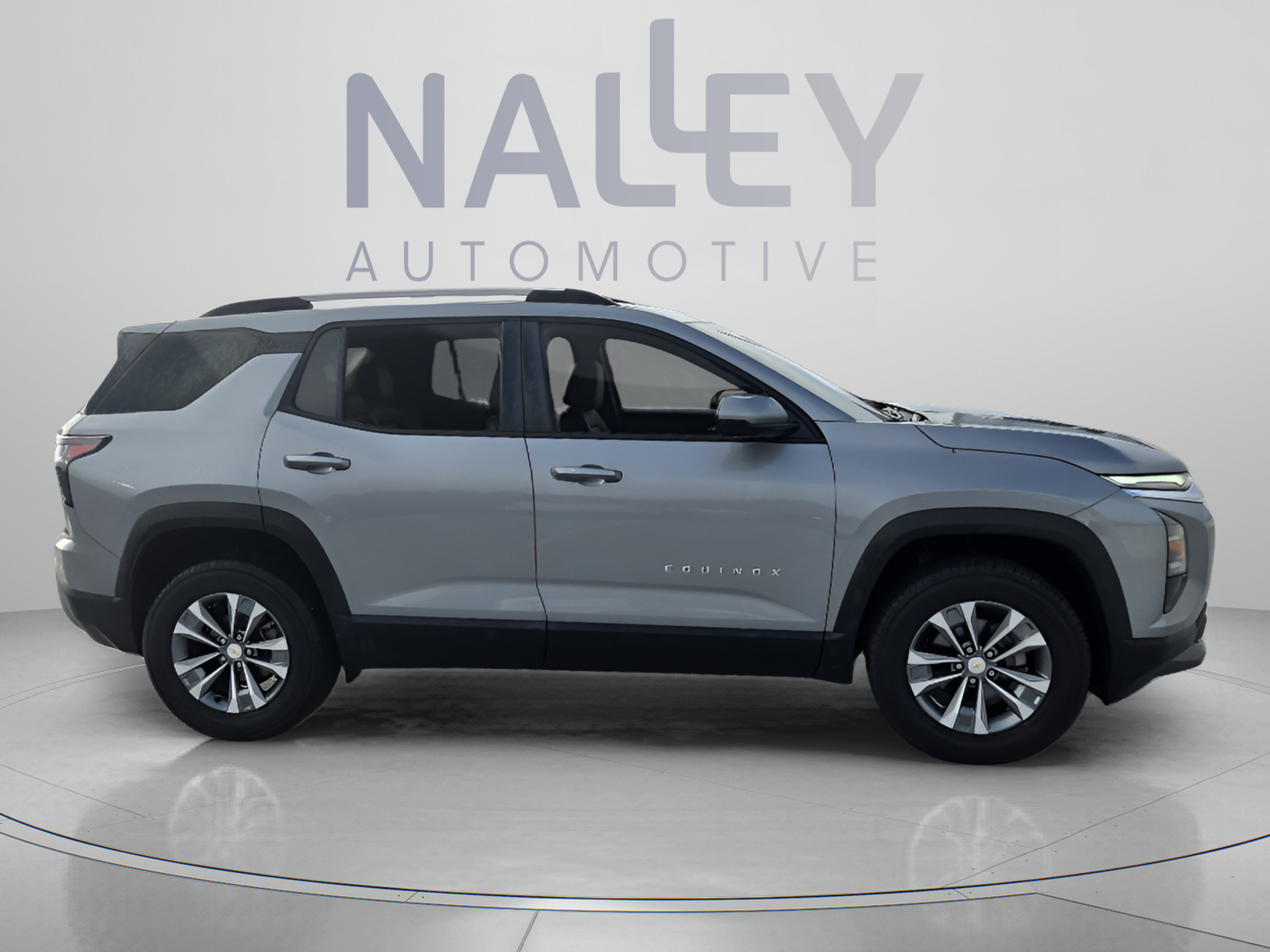 Used 2026 Chevrolet Equinox LT w/ Convenience Package II FWD image 5