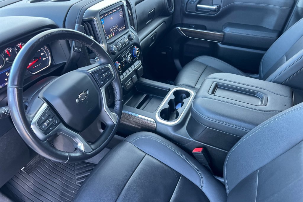 Used 2022 Chevrolet Silverado 1500 LT Trail Boss w/ Convenience Package II image 7
