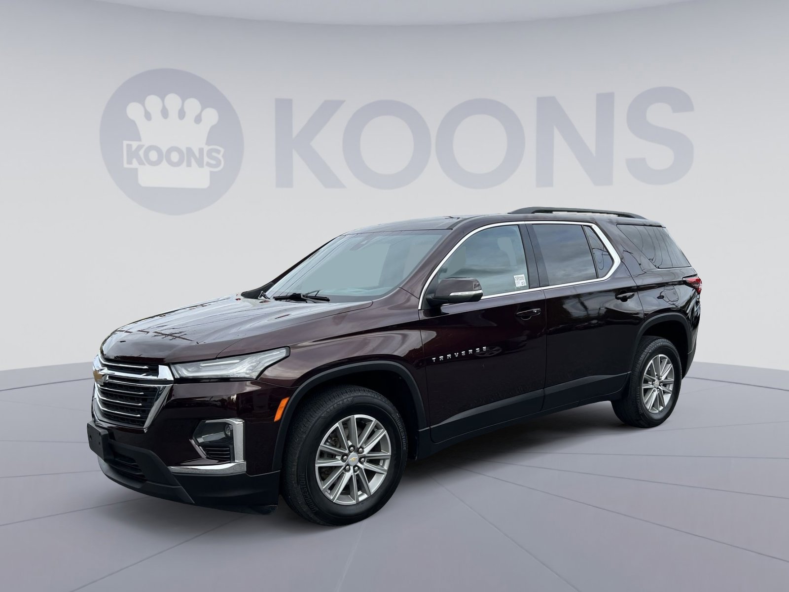 Used 2023 Chevrolet Traverse LT