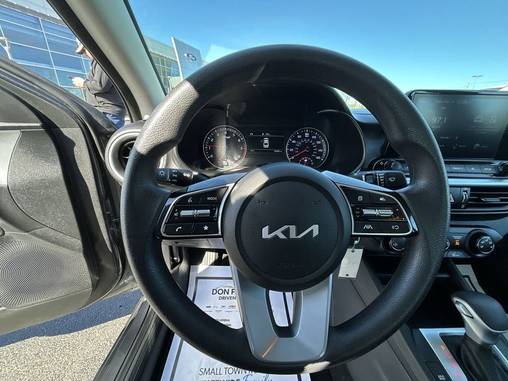 Used 2023 Kia Forte LXS w/ LXS Technology Package image 20
